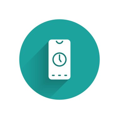 Beyaz Alarm saat uygulaması akıllı telefon arayüzü simgesi uzun gölgeli izole edildi. Yeşil daire düğmesi. Vektör.