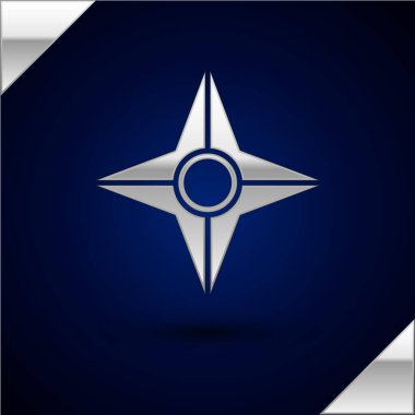 Gümüş Japon ninja shuriken simgesi koyu mavi arkaplanda izole edildi. Vektör.