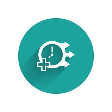 Beyaz Saat simgesi uzun gölge arkaplanı ile izole edildi. Zaman sembolü. Yeşil daire düğmesi. Vektör.