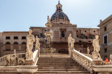 Piazza Pretoria (Piazza della Vergogna)