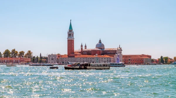 Lagoa de Veneza com vista sobre San Giorgio — Fotografia de Stock