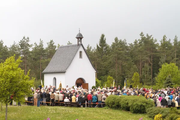 Traditionele katholieke processie voor Maria — Stockfoto