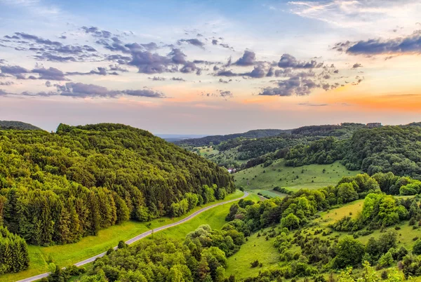 Fantastico paesaggio primaverile della Franconia — Foto Stock