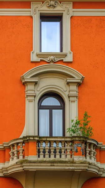 Romerska hus fasad — Stockfoto
