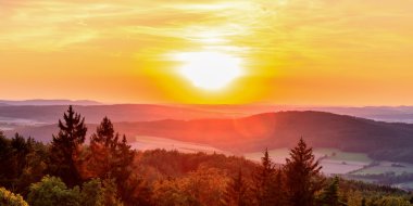 kırsal yaz günbatımı manzara