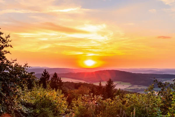 Landschap zomer zonsondergang landschap — Stockfoto