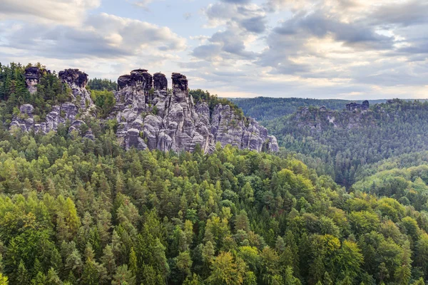 Saxonian 瑞士岩石德累斯顿附近地层 — 图库照片