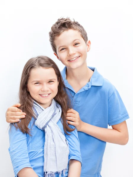 erkek ve kız kardeş