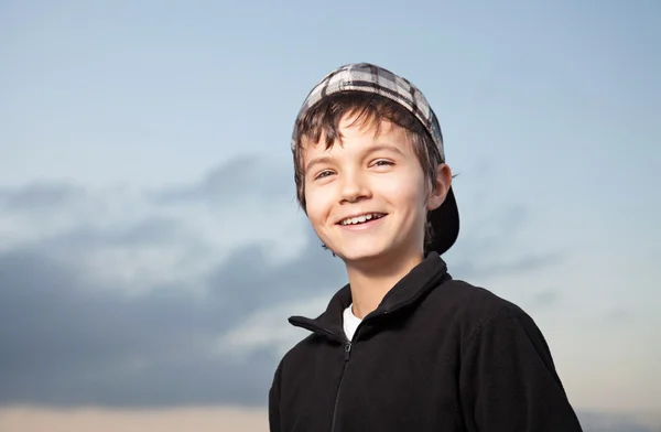 Encantador adolescente menino — Fotografia de Stock