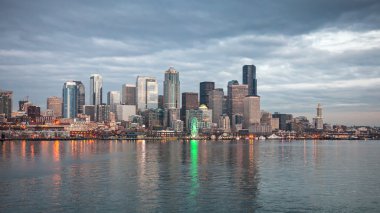 akşam Seattle manzarası