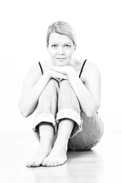 Blond Woman sitting in Black White — Stock Photo, Image