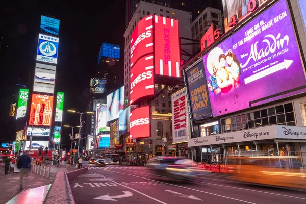 New York Usa Ottobre 2018 Times Square Notte Cartelloni Pubblicitari — Foto Stock