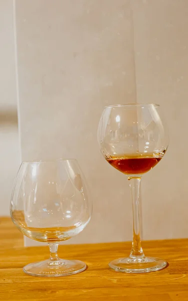 Glass Elite Cognac Bar Wooden Table Background Hard Strong Alcoholic — ストック写真