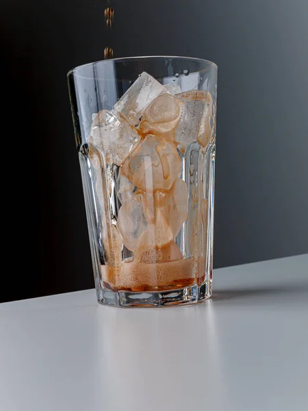 Cola Ice Cubes Glass Cola Copy Space Pour Soft Drink — Foto Stock