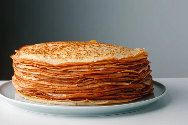 Close Delicious Pancakes Fresh Mint Honey Light Background Copy Space — стоковое фото