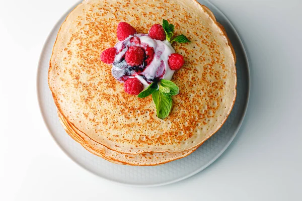 Close Delicious Pancakes Fresh Mango Raspberries Yogurt Mint Honey Light — Stok Foto