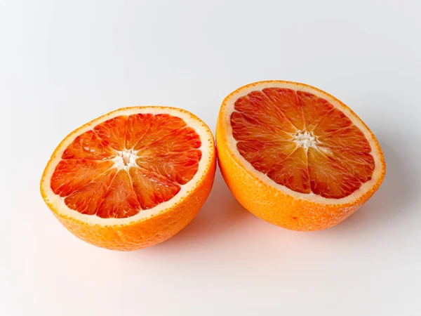 Fruta Naranja Sangre Roja Con Rebanadas Aisladas Sobre Fondo Blanco — Foto de Stock