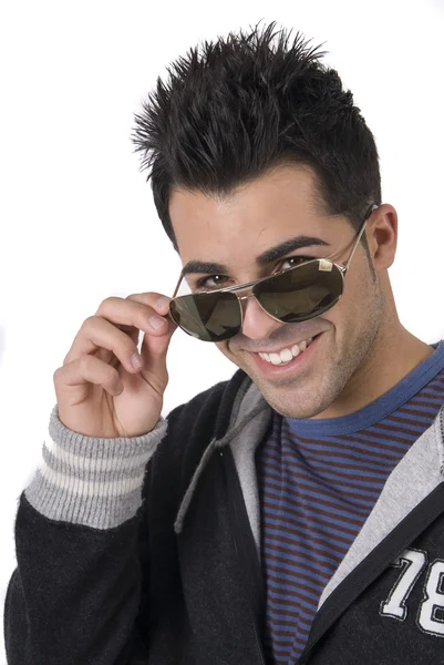 Młody człowiek z okulary przeciwsłoneczne — Zdjęcie stockowe