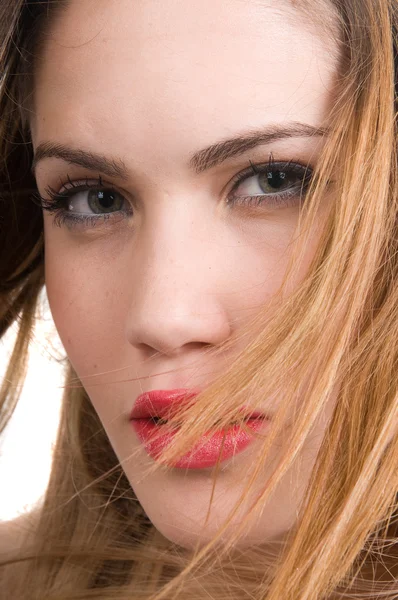 Όμορφη γυναίκα με κόκκινα χείλη — Φωτογραφία Αρχείου