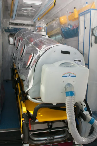 Медицинское оборудование для эболы или вирусной пандемии — стоковое фото
