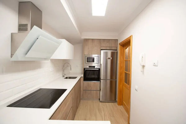 Modern Kitchen Perfectly Equipped Its Appliances House — Photo