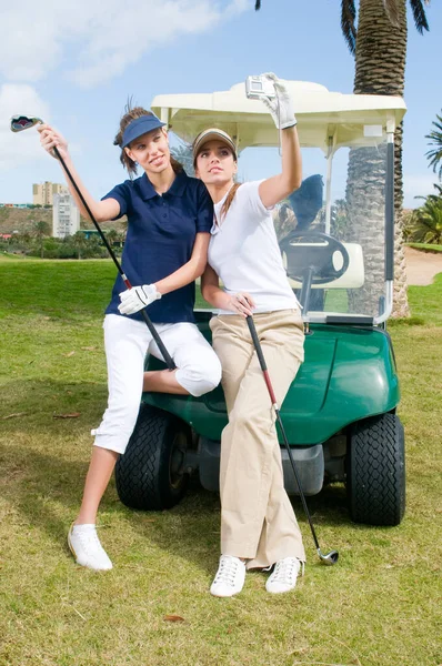 Couple Golf Players Break Game — Zdjęcie stockowe