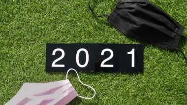 Devam eden salgın konsepti, Covid-19 omikron. 2021-2022 değişiklik