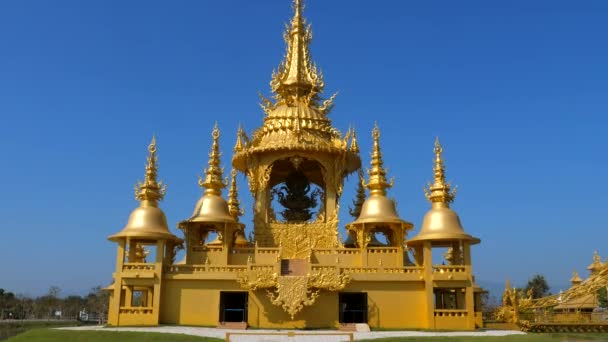 Zlatý Chrám Nebo Výstavní Síň Ganesha Malým Mostem Zdobený Oblouk — Stock video