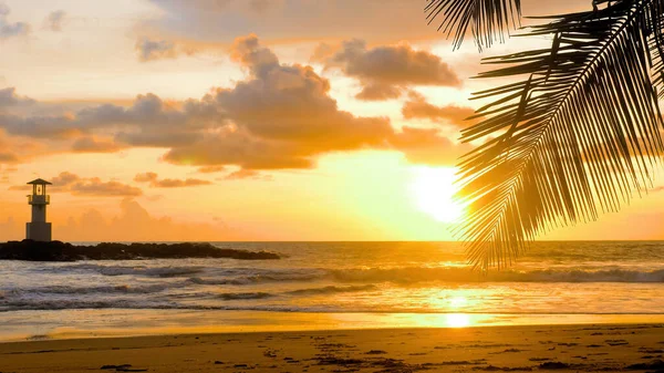Golden Sunset Ocean Waves Washing Sand Tropical Beach Wanderlust Summer — Stock Photo, Image