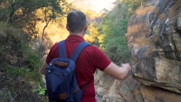 Happy Traveler Backpack Celebrate Reaching Goal Raising Arms Found Secret — Stockvideo