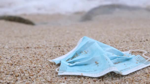 Waste Pollution Sea Beach Coronavirus Covid Pandemic Used Face Mask — Vídeo de Stock