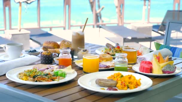 Férias Marítimas Tropicais Resort Moderno Pequeno Almoço Buffet Restaurante Hotel — Vídeo de Stock