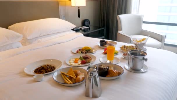 Breakfast Bed Hotel Room Service Modern Luxury Resort Morning Food — Stock video