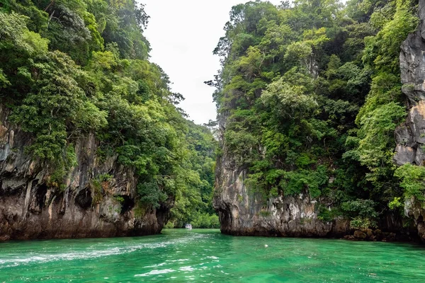 Tropical Group Islands Tourist Travel Tour Thailand Summer Vacation Trip — Stock Photo, Image