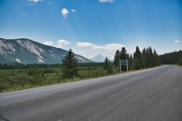 Θέα Από Bow Valley Parkway Εθνικό Πάρκο Banff Καναδάς — Φωτογραφία Αρχείου
