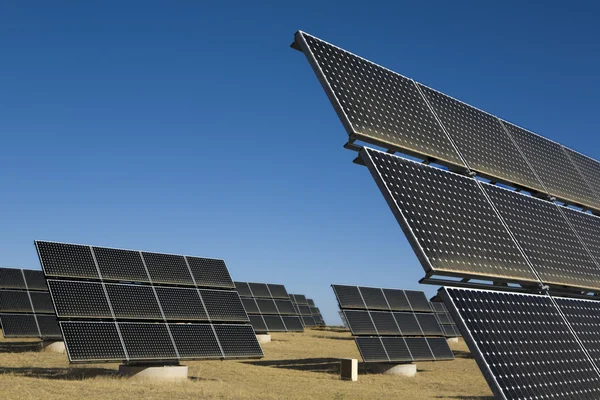 Solární fotovoltaické panely — Stockfoto