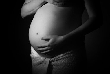 benim göbek holding