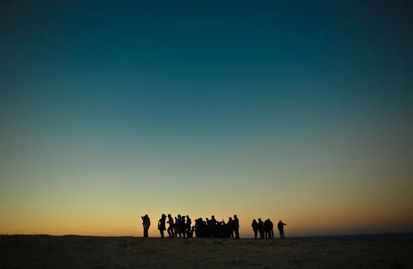 Grup de turiști peste cliifs Saint Vicente — Fotografie, imagine de stoc