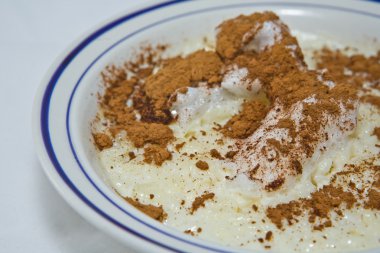 lezzetli süslü sütlaç