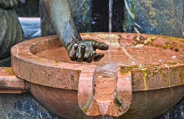 Stänk i fontänen — Stockfoto