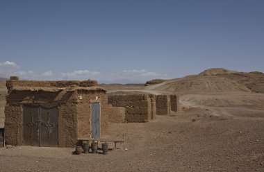 Ksar AIT ben haddou yalnız tepeleri
