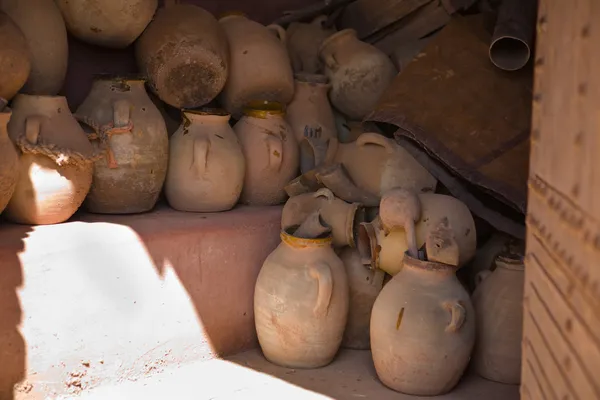 Loads of Plain pottery — Stock Photo, Image