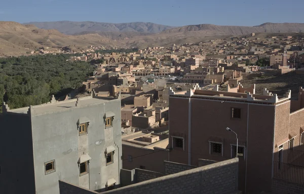 Tinerhir vesnice nedaleko georges todra v Maroku — Stock fotografie