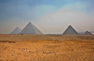 Pyramids plateau clipart