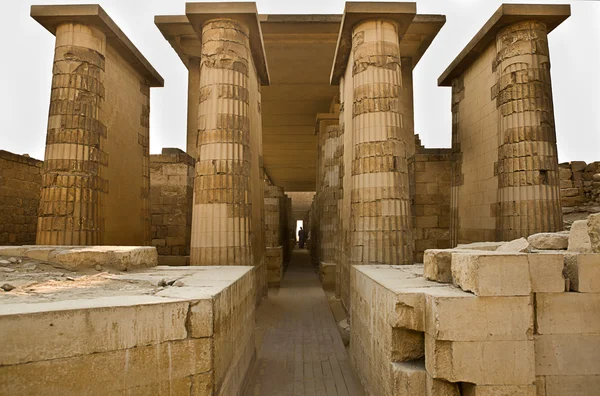 Saqqara entrance to temple — Stock Photo, Image