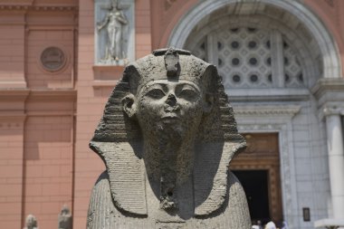 Sfenks, tahrir sq, Kahire Mısır Müzesi'nde