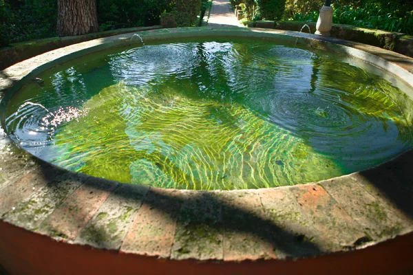 Fuente circular, Córdoba, España — Foto de Stock