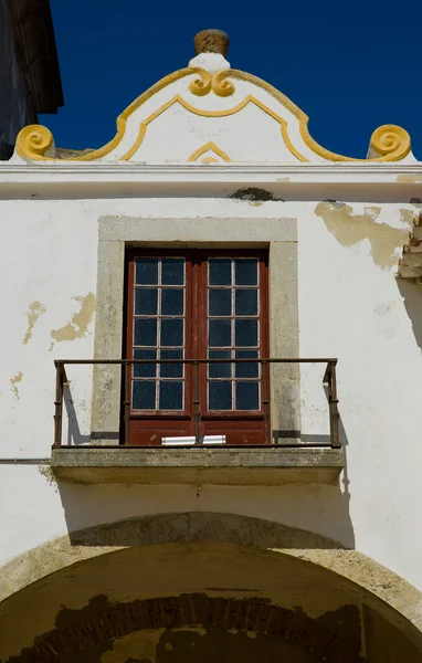 Sanktuarium Matki Bożej na Przylądek Espichel otoczony balkon — Zdjęcie stockowe