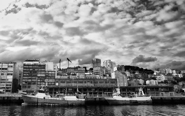 Paslı römorkör tekneler, vigo, İspanya — Stok fotoğraf