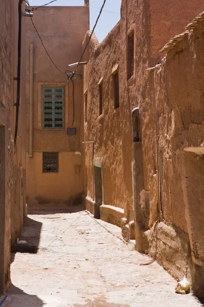 Narrow street in medina — Stock Photo, Image